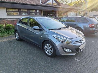 Usata Hyundai i30 99 CV (72 kW) 2012 Grigio Berlina