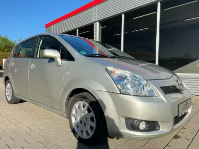 Gebraucht Toyota Corolla Verso Sol 129 PS (94 kW) 2008 Silver metallic Van / Kleinbus
