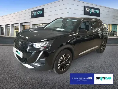 Gebraucht Peugeot e-2008 Allure 100 kW (136 PS) 2022 Schwarz SUV