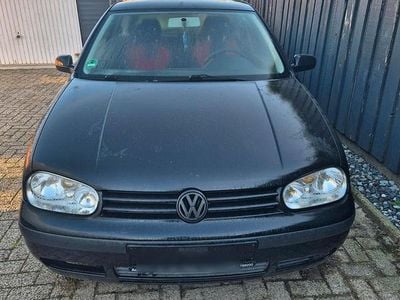 Gebraucht VW Golf IV Edition 115 PS (84 kW) 2001 Schwarz Kleinwagen
