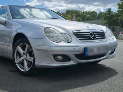 Mercedes C200