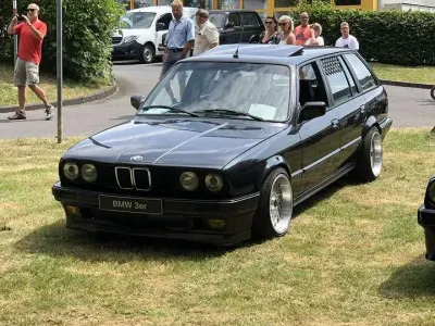 Gebraucht BMW 320 197 PS (144 kW) 1991 Schwarz Kombi