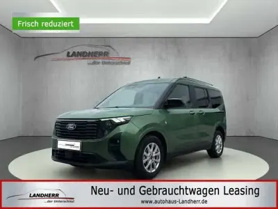 Gebraucht Ford Tourneo Courier Titanium 125 PS (91 kW) 2025 Bursting green Van / Kleinbus