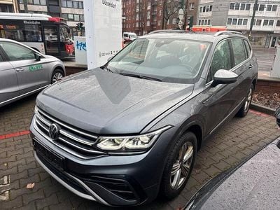 Gebraucht VW Tiguan Allspace Elegance 150 PS (110 kW) 2022 Grau SUV