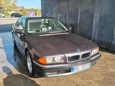 Second-hand BMW 740 286 CP (210 kW) 1994 Mov Berlinǎ