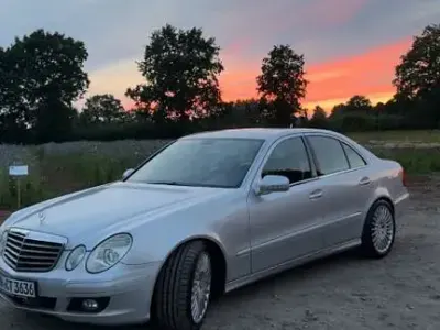 Gebraucht Mercedes E280 Classic 231 PS (169 kW) 2006 Silber Limousine