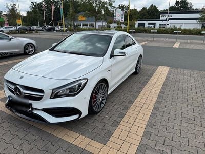 Mercedes CLA45 AMG
