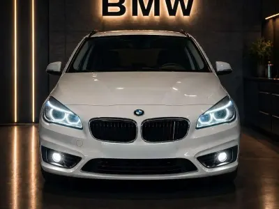 Używany BMW 218 Advantage 150 KM (110 kW) 2016 Biały Kombi