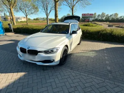 Second-hand BMW 330 258 CP (189 kW) 2013 Andere farben Break