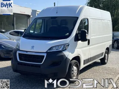 Gebraucht Peugeot Boxer 140 PS (102 kW) 2021 Weiß (weiss) Van