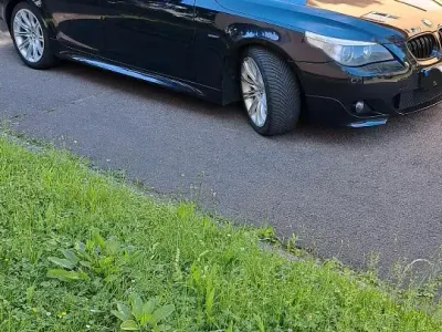 Gebraucht BMW 525 M Sport 177 PS (130 kW) 2005 Blau Limousine