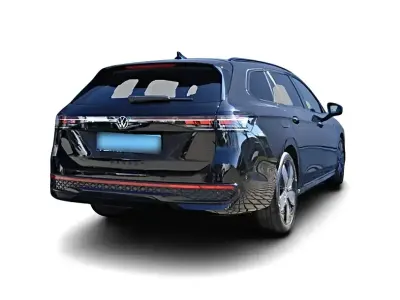 Gebraucht VW Passat R-line 2024 Schwarz Kombi