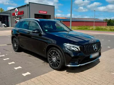 Gebraucht Mercedes GLC250 AMG line 204 PS (150 kW) 2016 Schwarz SUV
