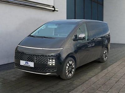 Neu Hyundai Staria Signature 225 PS (165 kW) 2025 Schwarz Van / Kleinbus