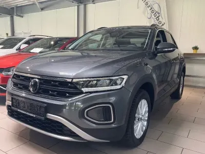 Gebraucht VW T-Roc Life 110 PS (80 kW) 2023 Grau SUV