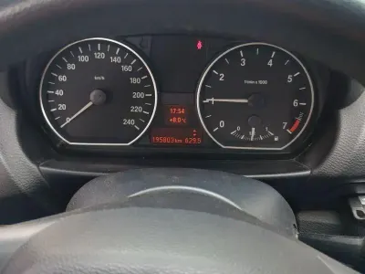 Gebraucht BMW 116 Performance 122 PS (89 kW) 2010 Schwarz Kleinwagen