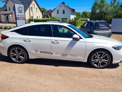 Gebraucht Honda Civic Advance 184 PS (135 kW) 2026 Weiß Limousine