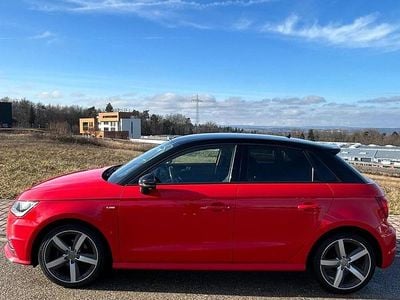 Gebraucht Audi A1 Sportback Basis 95 PS (69 kW) 2017 Rot Kleinwagen