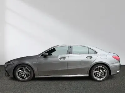 Gebraucht Mercedes A200 AMG 163 PS (119 kW) 2026 lack mountaingrau Limousine