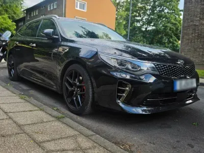 Gebraucht Kia Optima GT 245 PS (180 kW) 2017 Schwarz Kombi