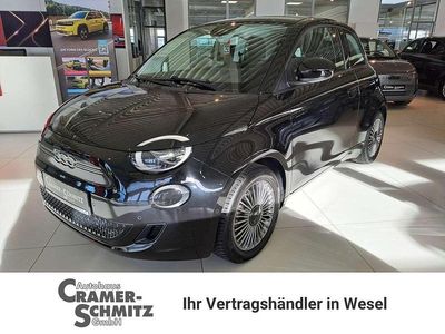 Gebraucht Fiat 500e 86 kW (118 PS) 2023 Schwarz Limousine