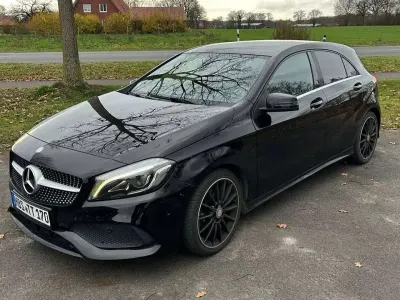 Gebraucht Mercedes A220 184 PS (135 kW) 2015 Schwarz Limousine