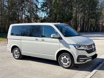 Usado VW Multivan Comfortline 150 HP (110 kW) 2020 Cinzento Monovolume