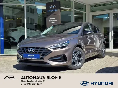Brugt Hyundai i30 Intro Edition 159 HK (116 kW) 2021 Brun Sedan
