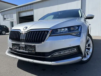 Gebraucht Skoda Superb 190 PS (139 kW) 2020 Brilliantsilber Kombi