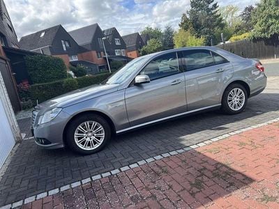 Mercedes E200
