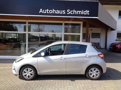Gebraucht Toyota Yaris 69 PS (50 kW) 2019 Silber Kleinwagen