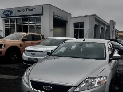 Gebraucht Ford Mondeo 125 PS (91 kW) 2010 Silber Limousine