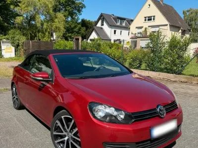 Gebraucht VW Golf Cabriolet Trendline 122 PS (89 kW) 2012 Rot Cabrio