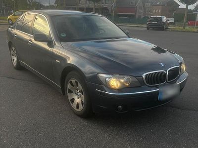 BMW 730
