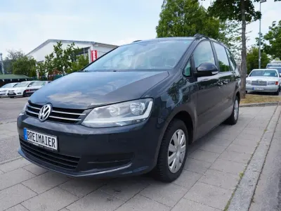 Gebraucht VW Sharan Trendline 140 PS (102 kW) 2010 Grau Van / Kleinbus
