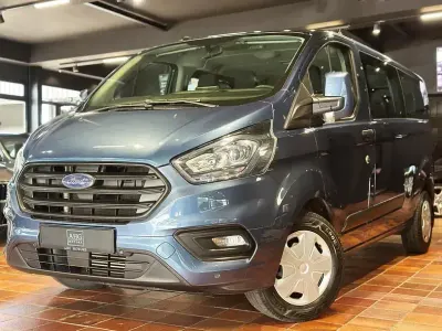 Gebraucht Ford Transit Custom 131 PS (96 kW) 2020 Chromablau metallic Van / Kleinbus