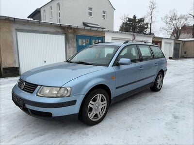 Gebraucht VW Passat 150 PS (110 kW) 1998 Blau Kombi