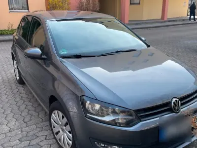 Gebraucht VW Polo Team 90 PS (66 kW) 2011 Grau Kleinwagen