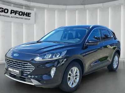 Gebraucht Ford Kuga Titanium 150 PS (110 kW) 2021 Schwarz SUV