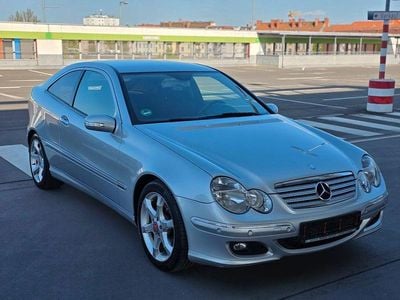 Second-hand Mercedes C180 143 CP (105 kW) 2008 Argintiu Coupe