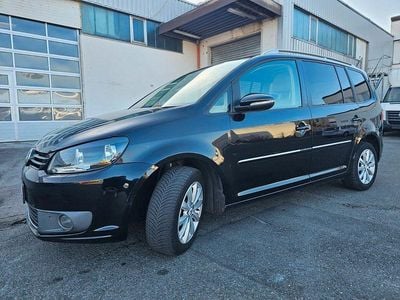 Schwarz Gebraucht 2011 VW Touran Van / Kleinbus | 5.650 € (Guter Preis)