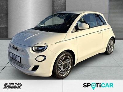 Begagnad Fiat 500e Style 86 kW (118 HK) 2023 Vit Halvkombi