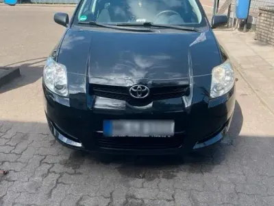 Gebraucht Toyota Auris 97 PS (71 kW) 2009 Schwarz Kleinwagen