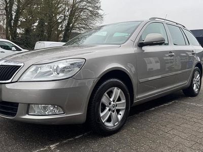 Gebraucht Skoda Octavia 105 PS (77 kW) 2010 Grau Kombi