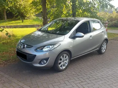 Gebraucht Mazda 2 75 PS (55 kW) 2011 Grau Kleinwagen