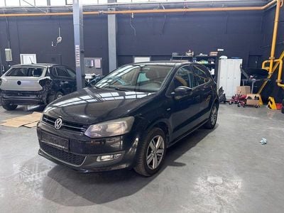 Gebraucht VW Polo Match 90 PS (66 kW) 2012 Deep black perleffekt Kleinwagen