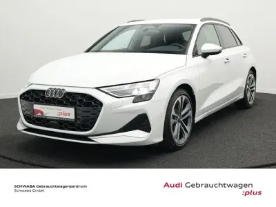 Gebraucht Audi A3 Advanced 150 PS (110 kW) 2025 Gletscherweiß metallic Limousine