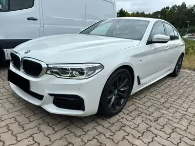 Gebraucht BMW 520 M Sport 184 PS (135 kW) 2018 Weiß Limousine