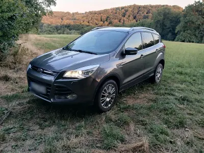 Gebraucht Ford Kuga Titanium 163 PS (119 kW) 2014 Grau SUV