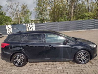 gebraucht Ford Focus 1,5 TDCi 88kW/120PS Business Edition Business